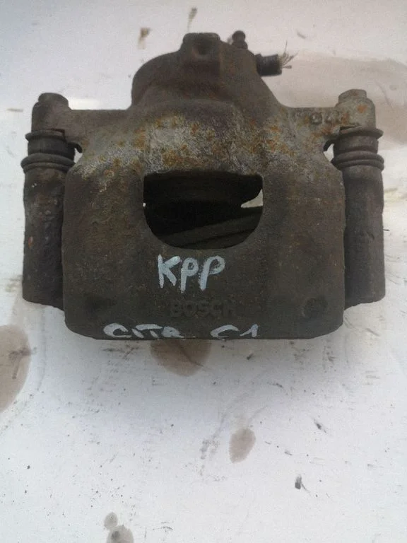 Front brake caliper – Citroen C1 (2006-2013), left
