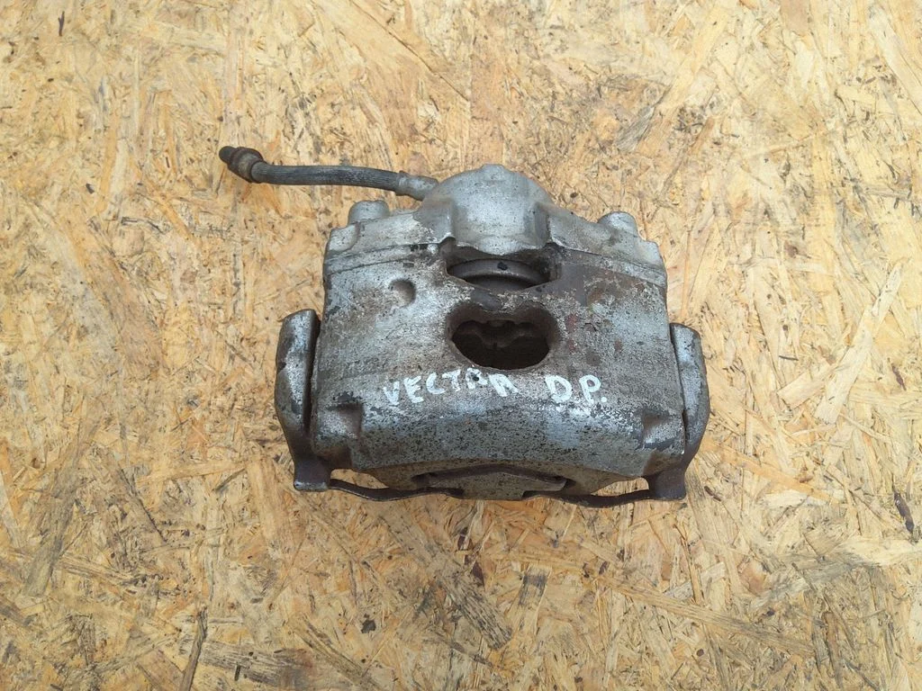 Front brake caliper – Opel Vectra C (2002-2005)