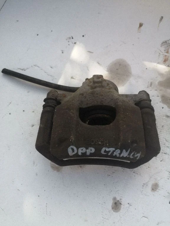 Front brake caliper – Citroen C1 (2006-2013), right