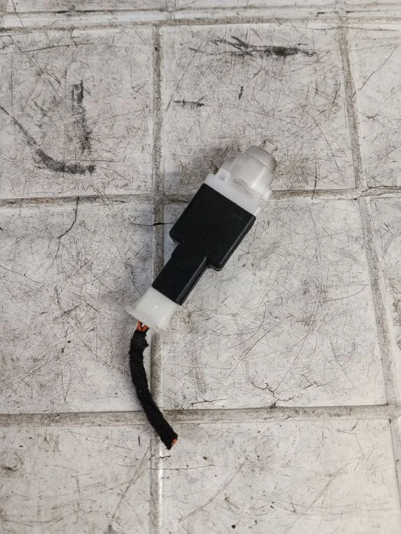 Brake pedal sensor switch