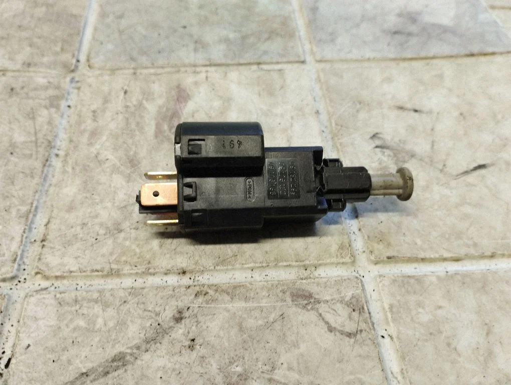 Brake pedal sensor switch – Opel Zafira A (1999-2005)