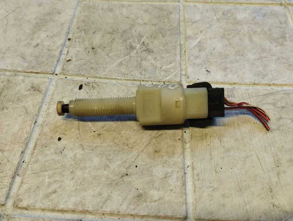 Brake pedal sensor switch – Audi A6 Allroad C5 (1999-2005)
