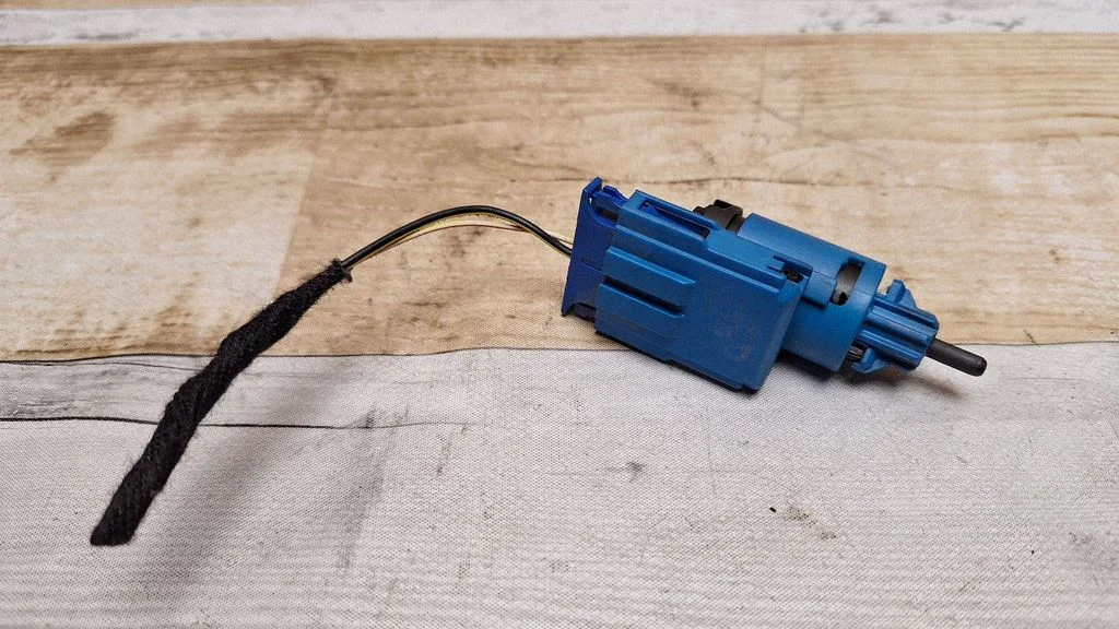 Brake pedal sensor switch – Ford Galaxy (2000-2006)