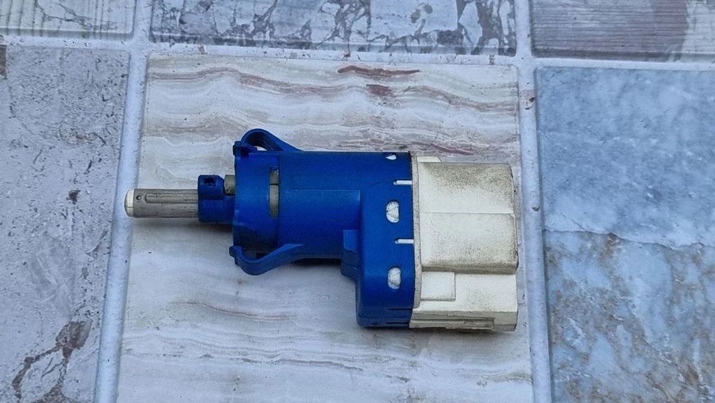 Piduripedaali andur AA6T9C872AA