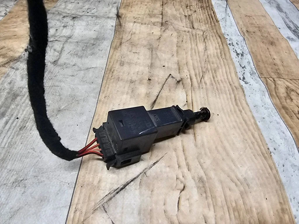 Brake pedal sensor switch 1J0945511A