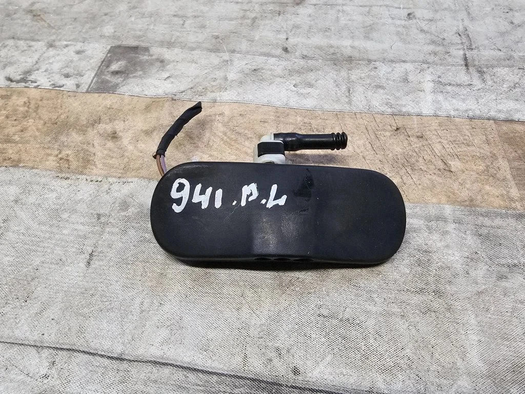Windshield washer spray nozzle 8T0955987B