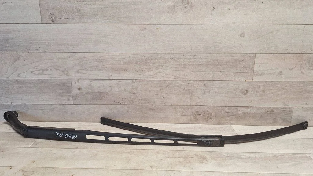 Front wiper blade arm 9682797780