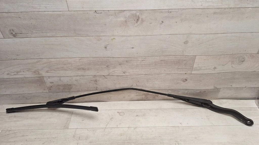 Front wiper blade arm 13284134