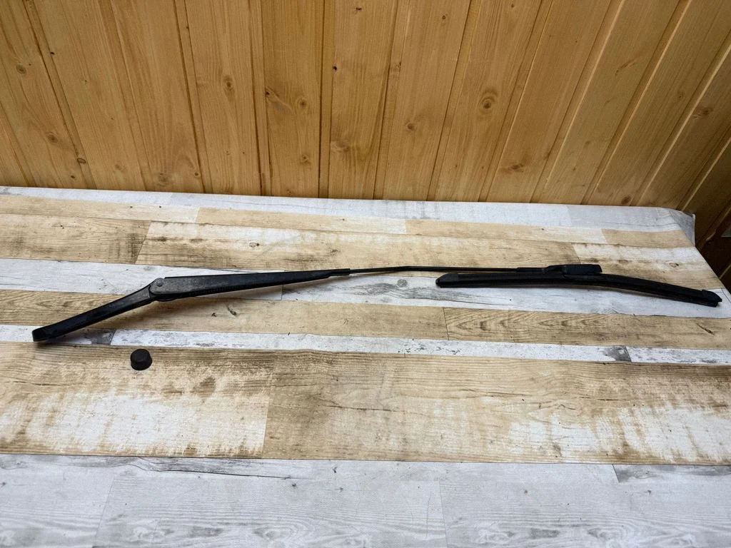 Priekšējā stikla tīrītāja svira 97036203