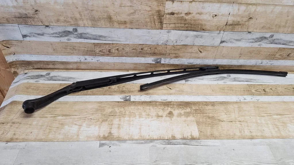 Front wiper blade arm 9682797980