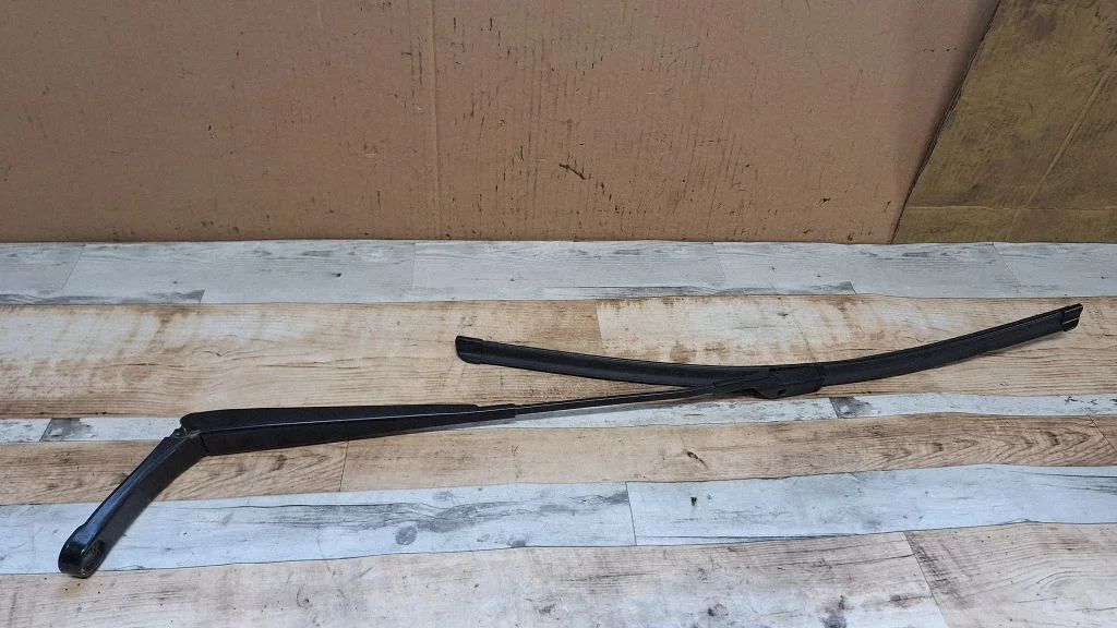Front wiper blade arm 2K1955409A