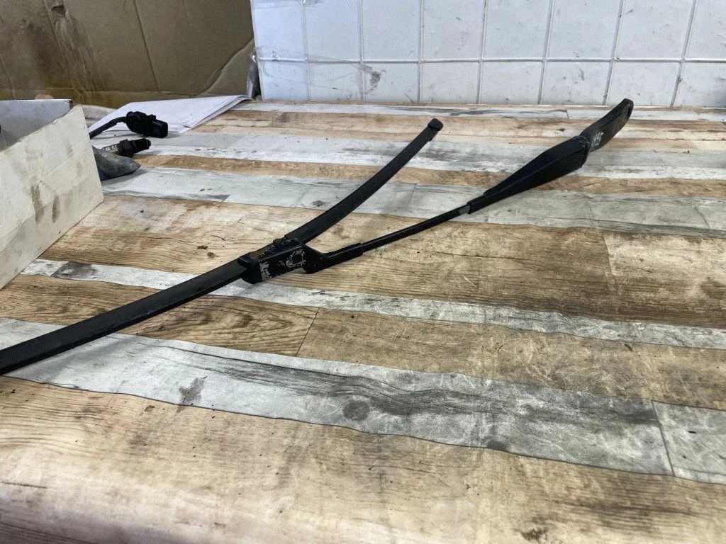 Front wiper blade arm 30699997