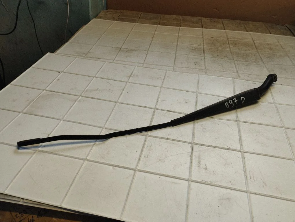 Front wiper blade arm 8624269