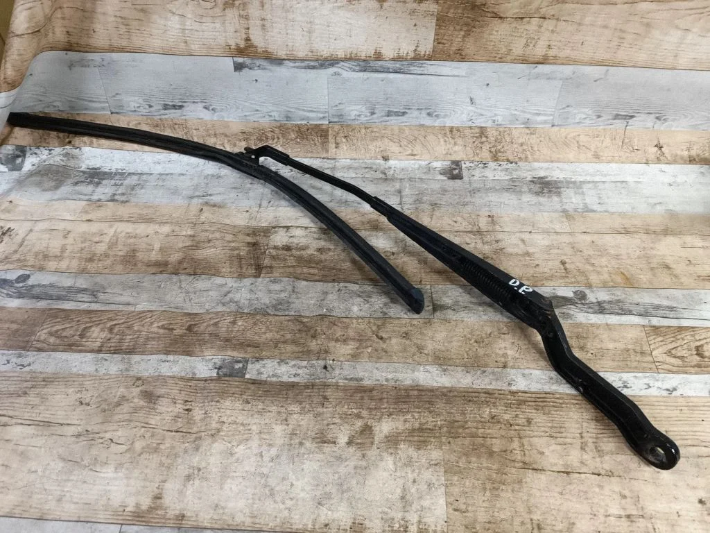 Front wiper blade arm – Renault Espace - Grand espace IV (2004-2014)