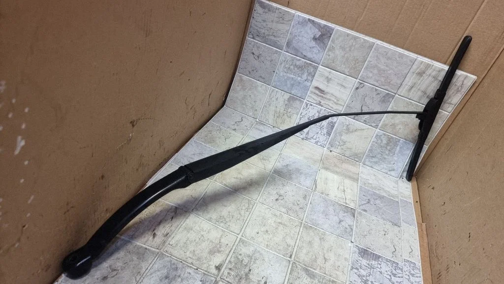 Front wiper blade arm 7699