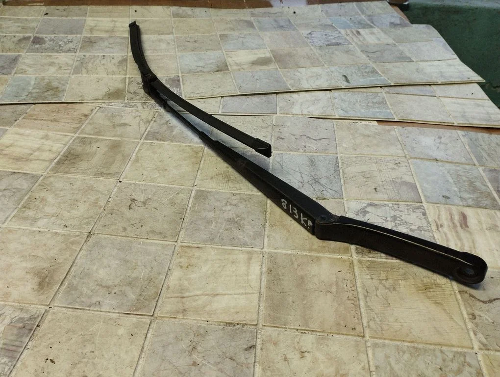 Windshield/front glass wiper blade – Volkswagen Golf Plus (2005-2013)