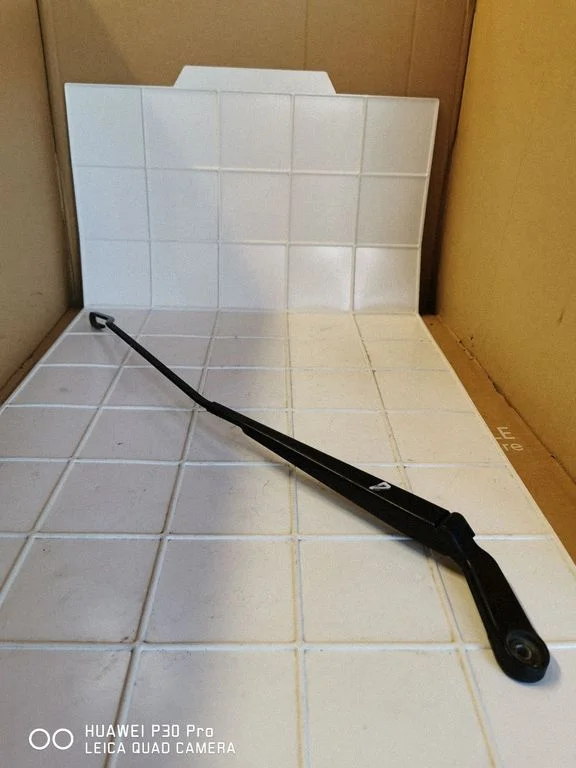 Front wiper blade arm 1J1955410