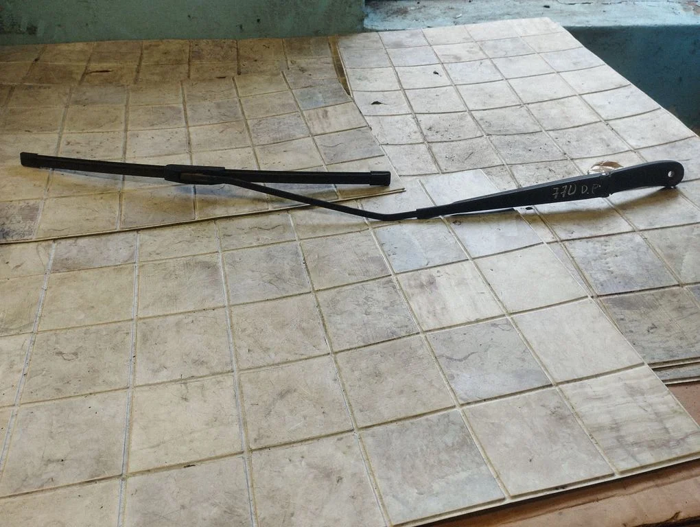 Windshield/front glass wiper blade – Volkswagen Transporter - Caravelle T5 (2003-2015)