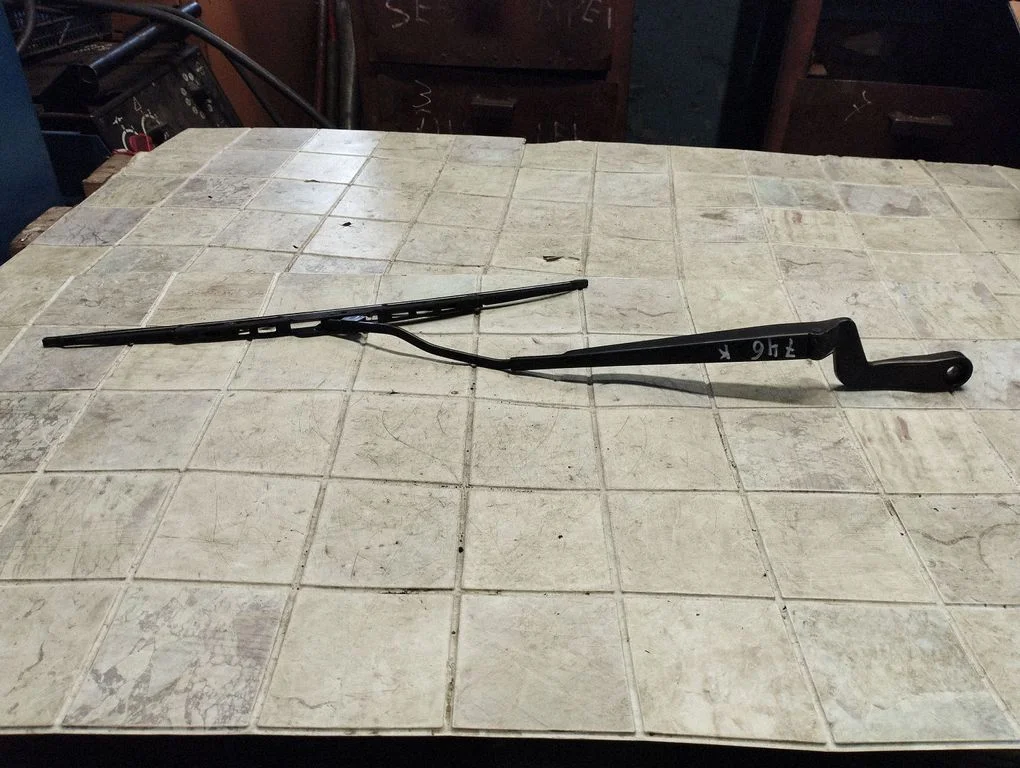 Windshield/front glass wiper blade – Skoda Fabia Mk1 (6Y) (1999-2007)