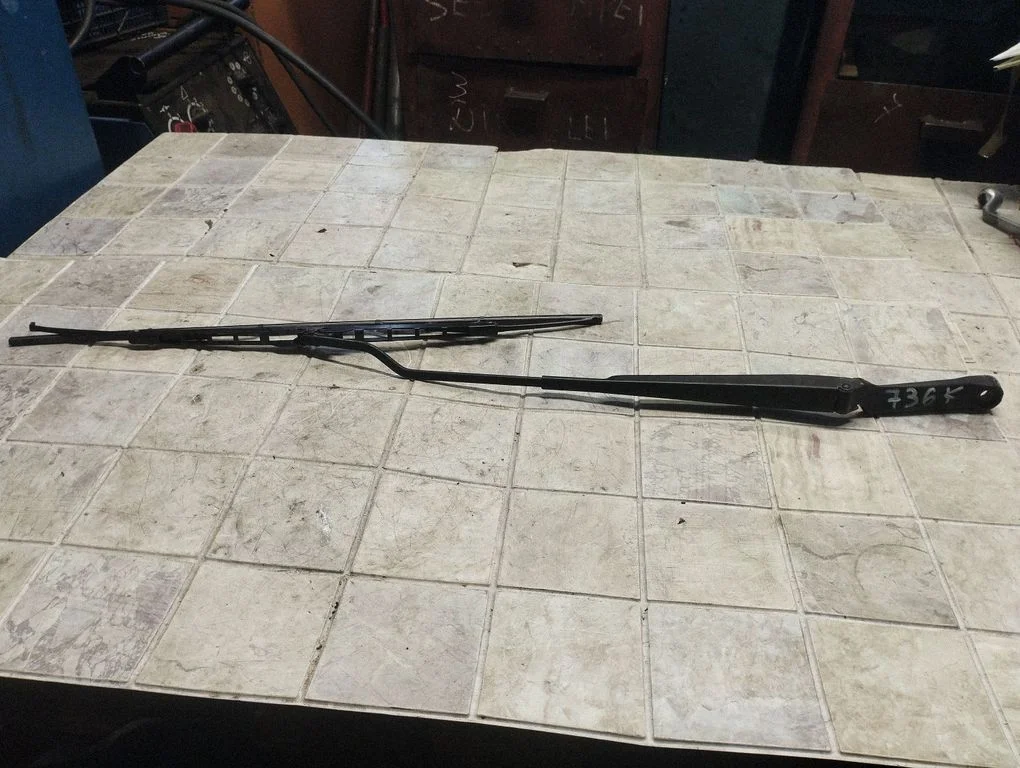 Windshield/front glass wiper blade – Volkswagen Golf IV (1998-2005)