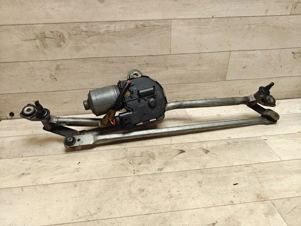 Front wiper linkage and motor 4E1955119C