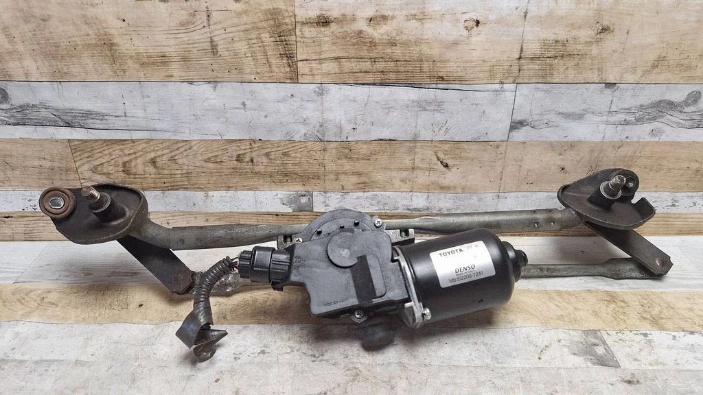 Front wiper linkage and motor 851100F020