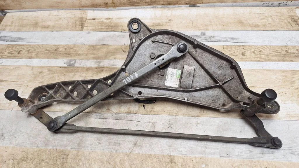 Front wiper linkage and motor 54522011