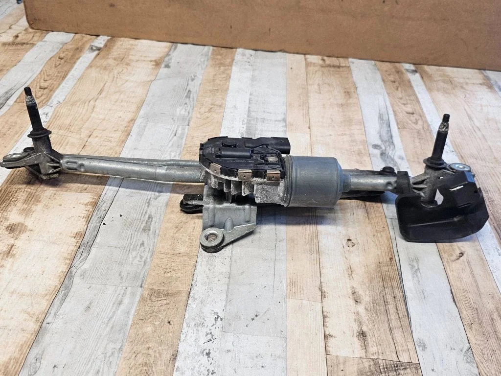 Front wiper linkage and motor 8R1955023D