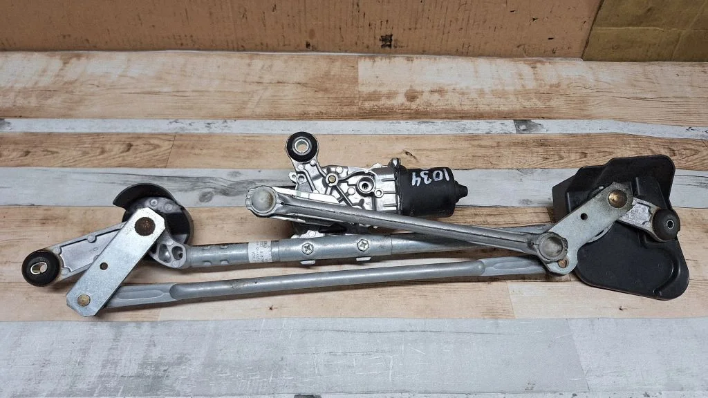Front wiper linkage and motor 288003TA2A