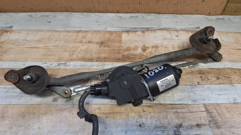 Front wiper linkage and motor 851100F020