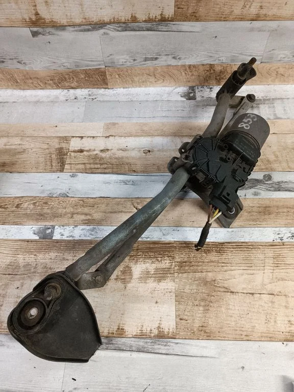 Mechanizm wycieraczek z silniczkiem 13111211