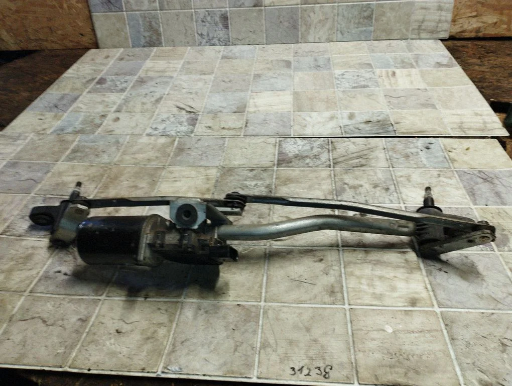 Front wiper linkage and motor F00S2S2601