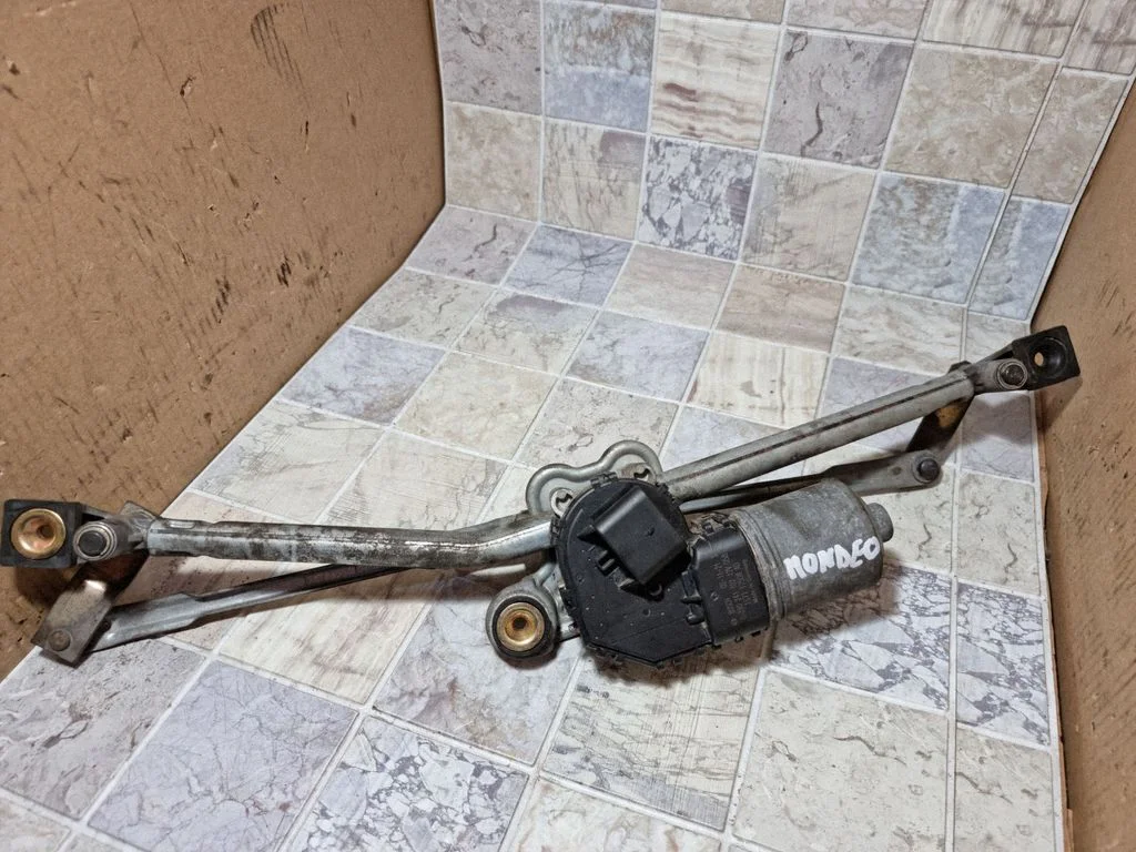 Front wiper linkage and motor 1S7117508AD