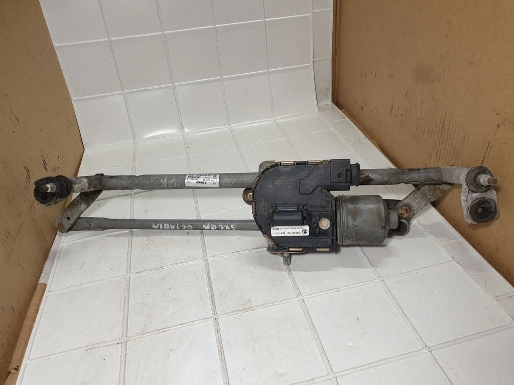 Front wiper linkage and motor 1Z2955119C