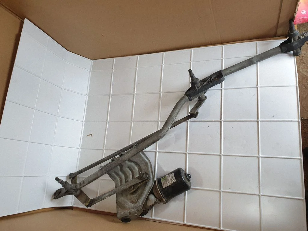 Mechanizm wycieraczek z silniczkiem 54523111
