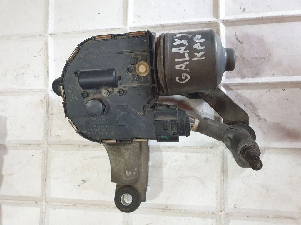 Front wiper linkage and motor 6M2117508AC