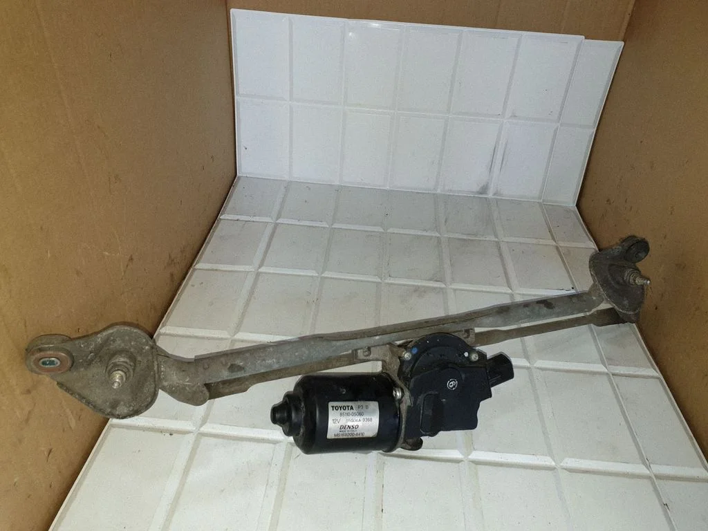 Front wiper linkage and motor 8511005060