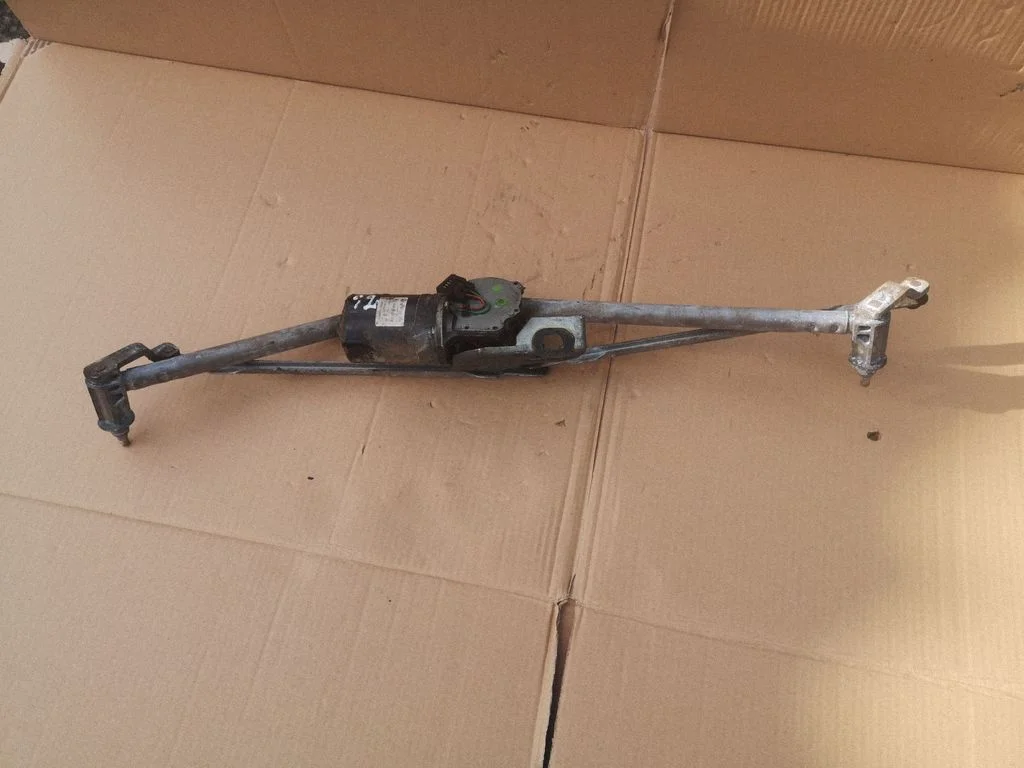 Front wiper linkage and motor 1J0955119