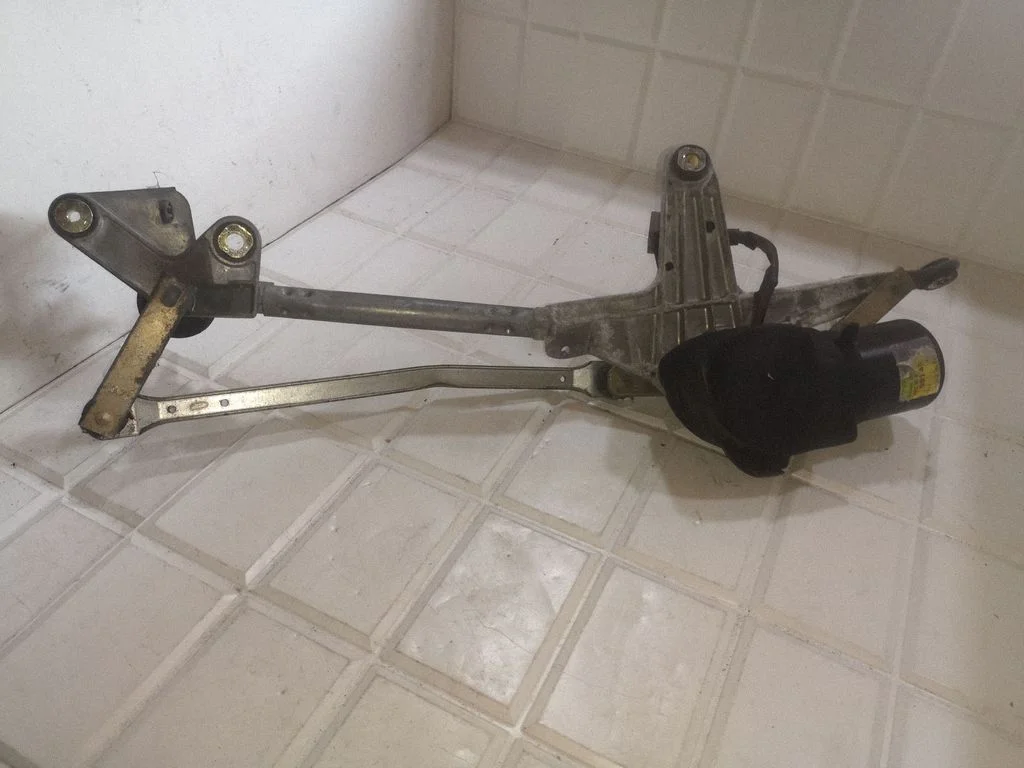 Front wiper linkage and motor 7700821936