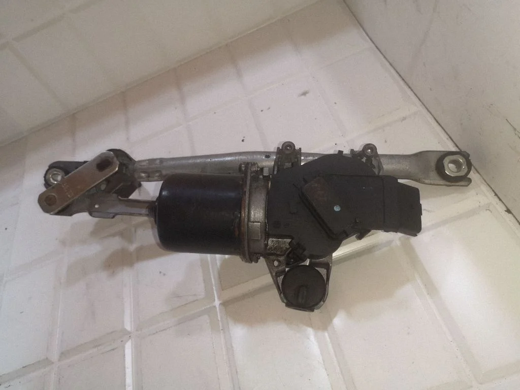 Front wiper linkage and motor ZP0410 – Citroen C1 (2006-2013)
