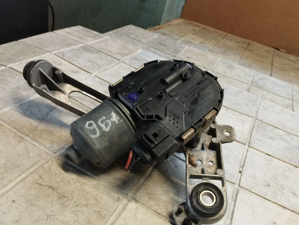 Wiper motor – Ford Focus (2010-2017)