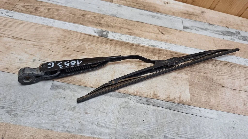 Rear wiper blade arm 05288704AD