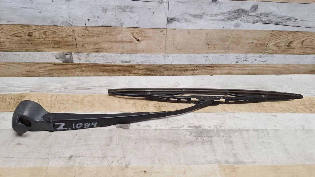 Rear wiper blade arm 7M3955707