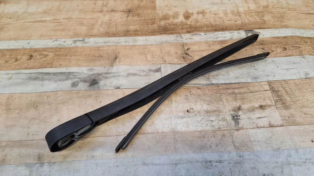 Rear wiper blade arm 61627207042