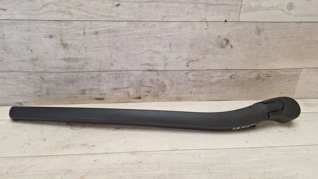 Rear wiper blade arm 61627066173