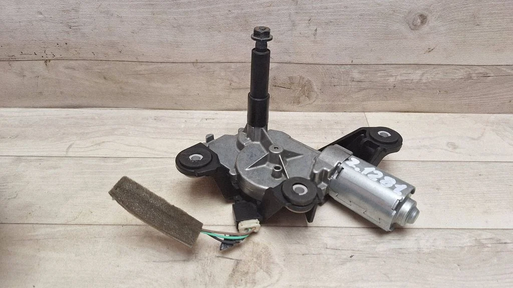 Rear window wiper motor 0390201832