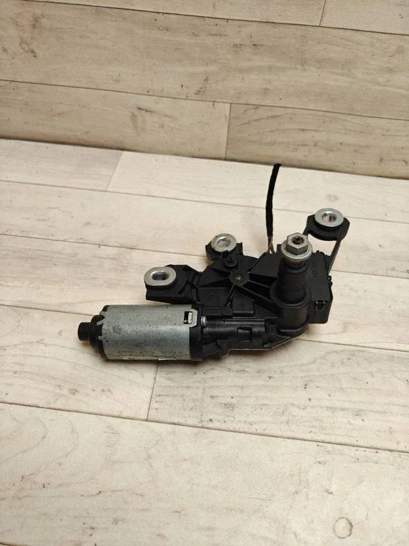 Rear window wiper motor 8E9955711E