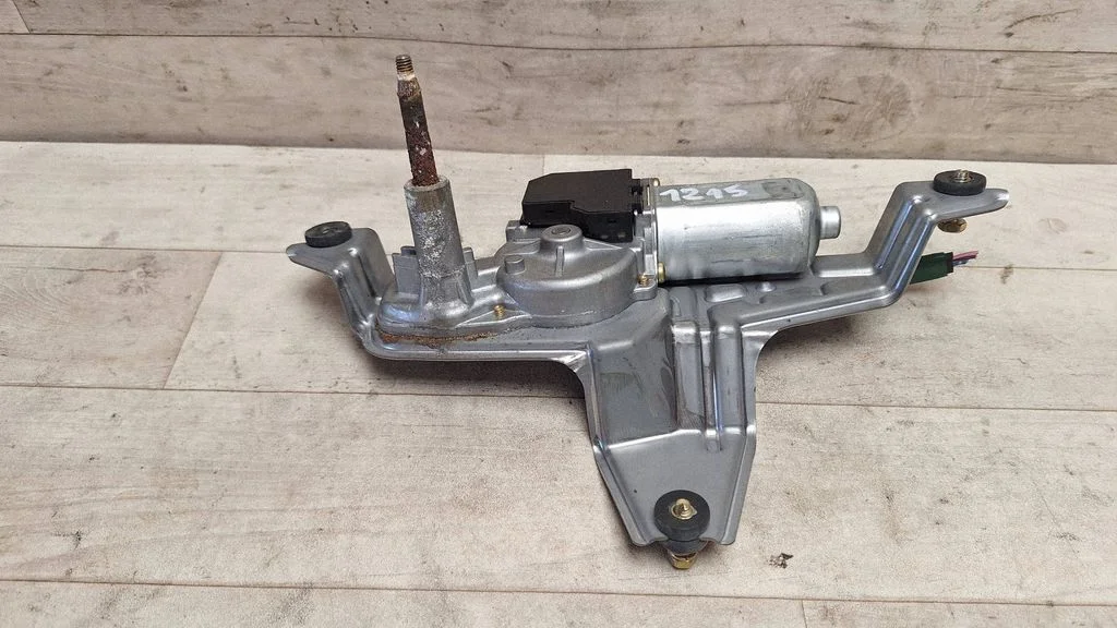 Rear window wiper motor – Toyota Corolla Verso E121 (2001-2004)