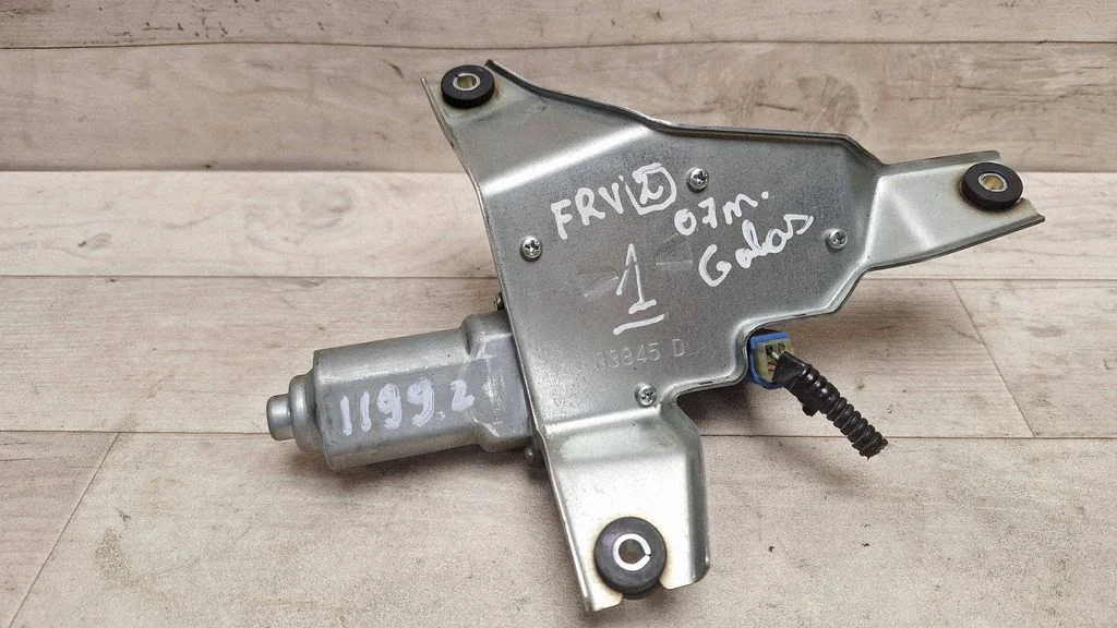 Rear window wiper motor 33845D