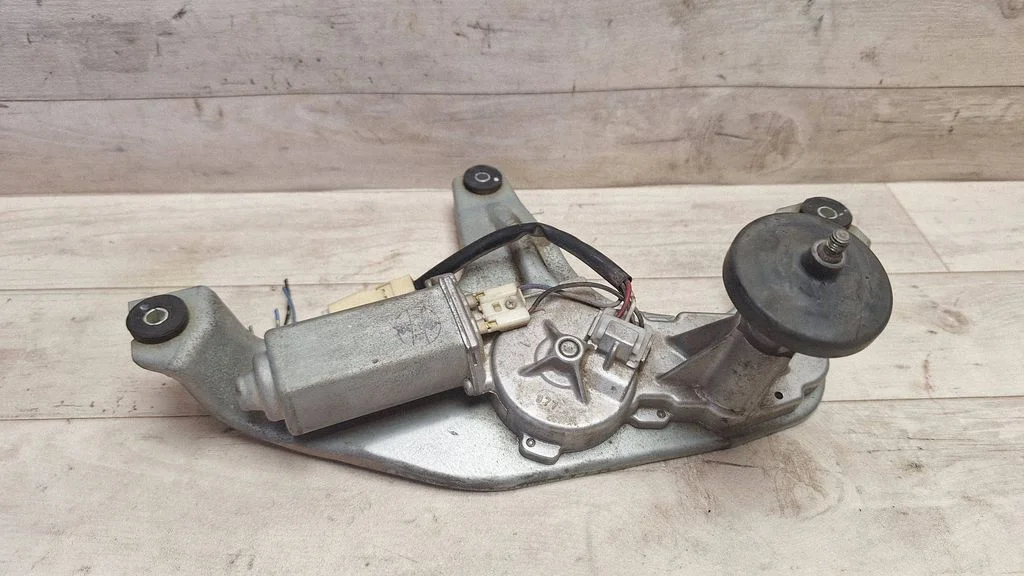 Rear window wiper motor – Mitsubishi Grandis (2003-2011)